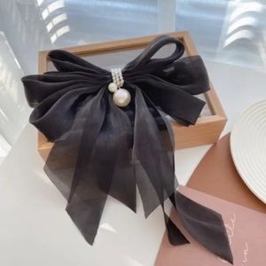 Large Hair Clip Bow French Design with Center Bead Pearl 🎀